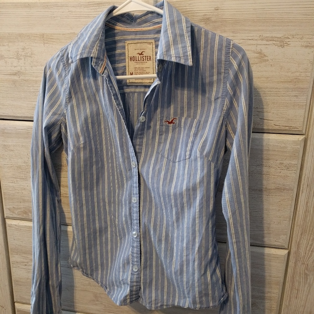 Hollister button down shirt